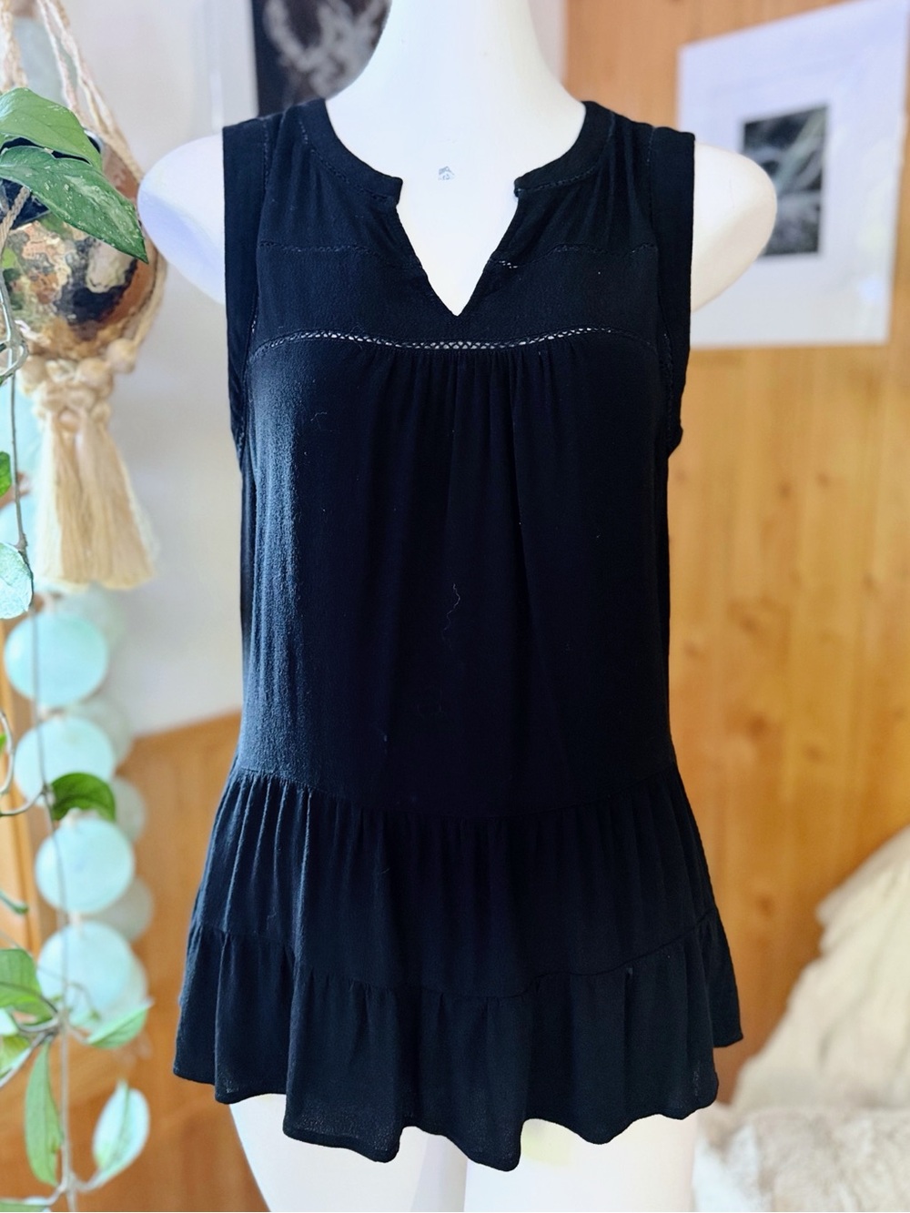 LOFT Black Sleeveless Tiered Peplum Top Size Medium EUC
